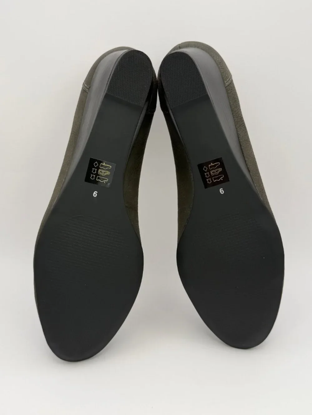 Marc Joseph New York Prospect Women's Graphite Pebbled Leather Wedge Pumps US 9